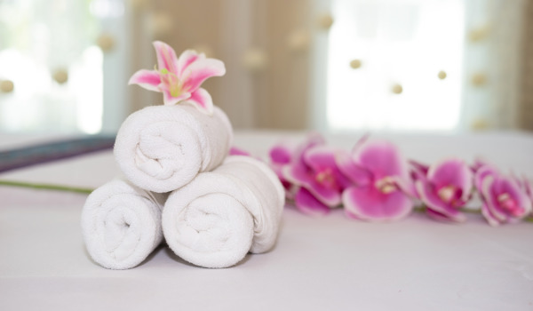 Κρεμάστρα ή ράφι για πετσέτα;